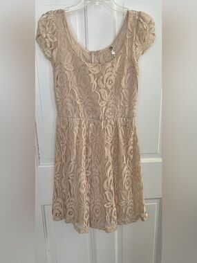 Bella D Lace overlay dress  cream color size Large